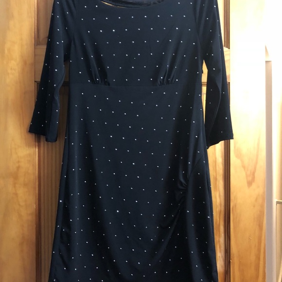 Dresses and shirts - Picture 4 of 8